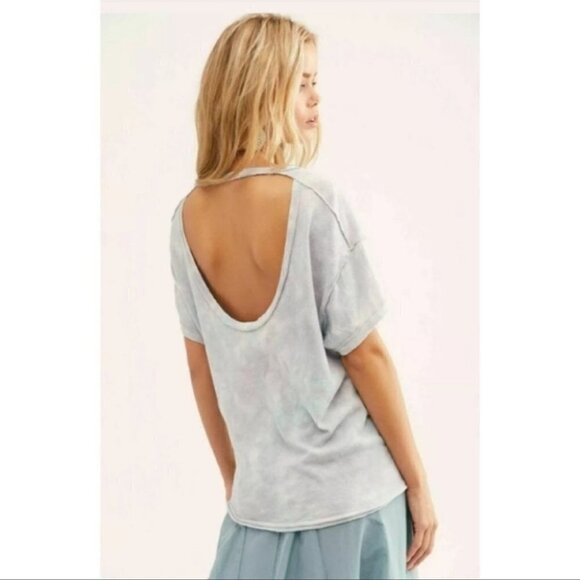 FREE People All Mine Tie Dye Tee Shirt V-neck in grey storm combo Size Medium - Picture 6 of 10